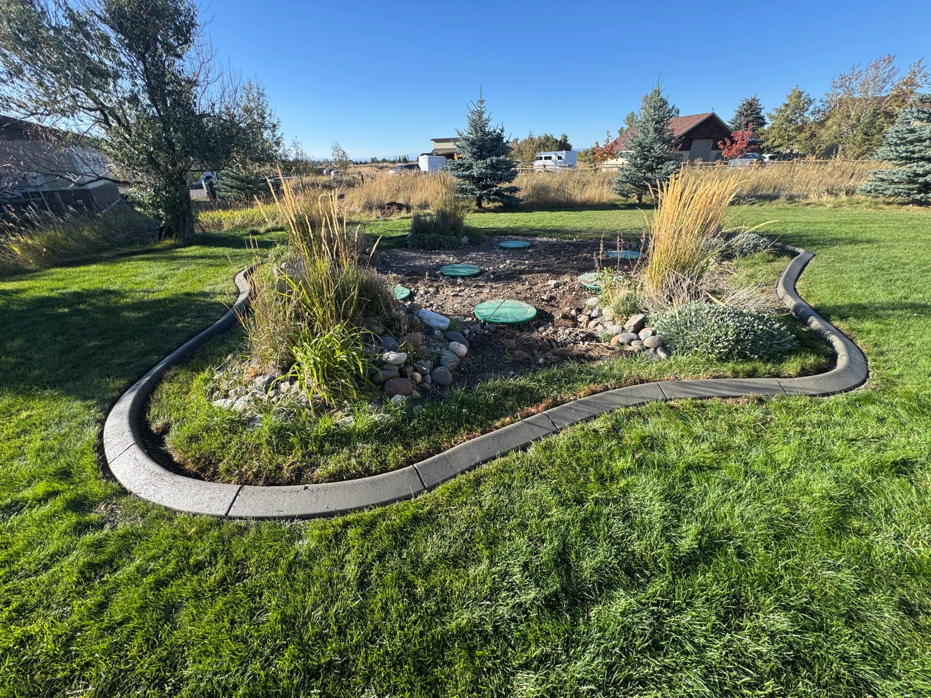 Gallery photos for Concrete Curbing Gives This Bozeman Yard a Sharp, Clean Edge: Image #3