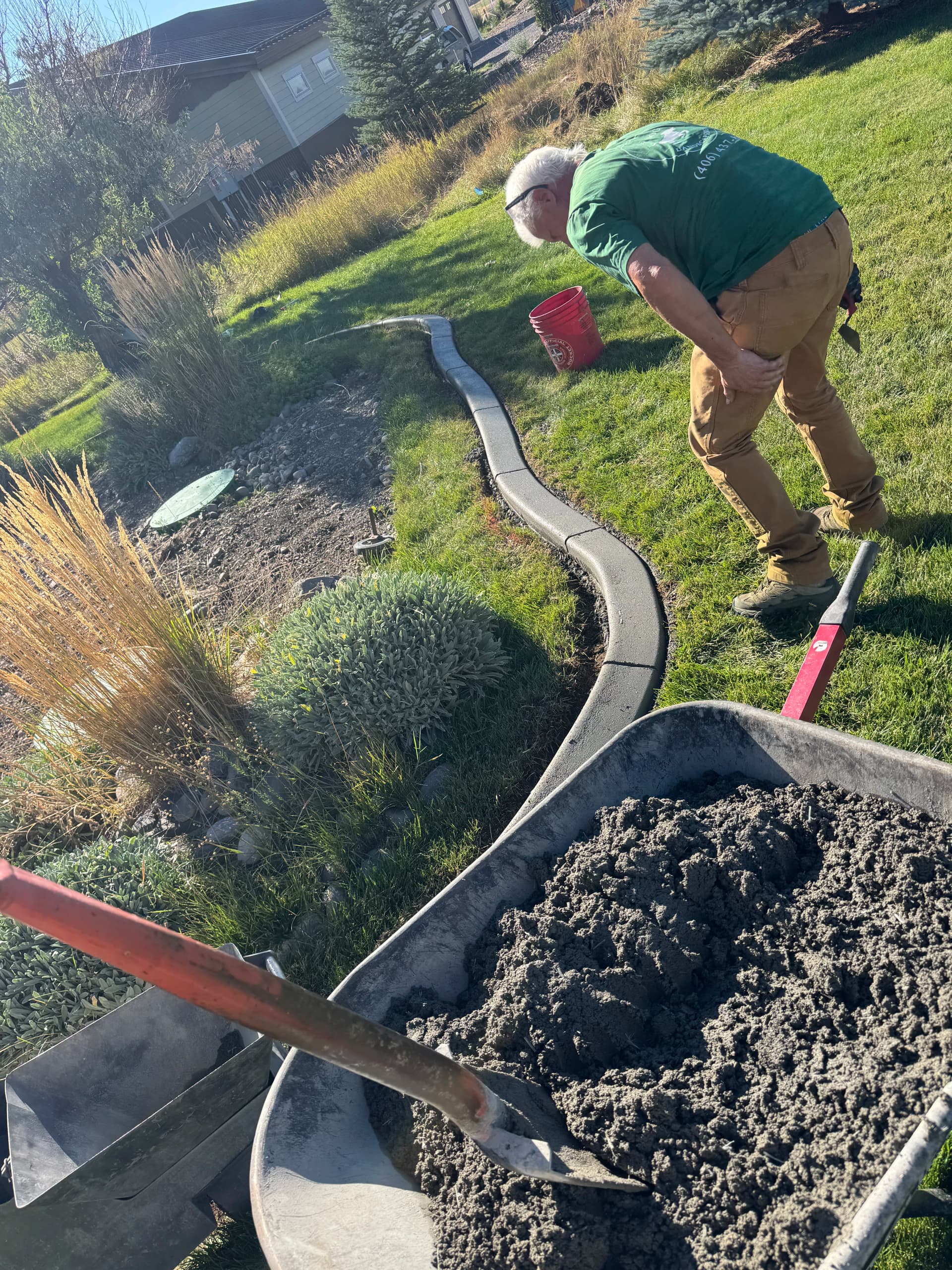 Gallery photos for Concrete Curbing Gives This Bozeman Yard a Sharp, Clean Edge: Image #1